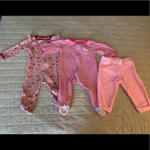 SOLD Pajama lot 6 month - Picture 1 of 11